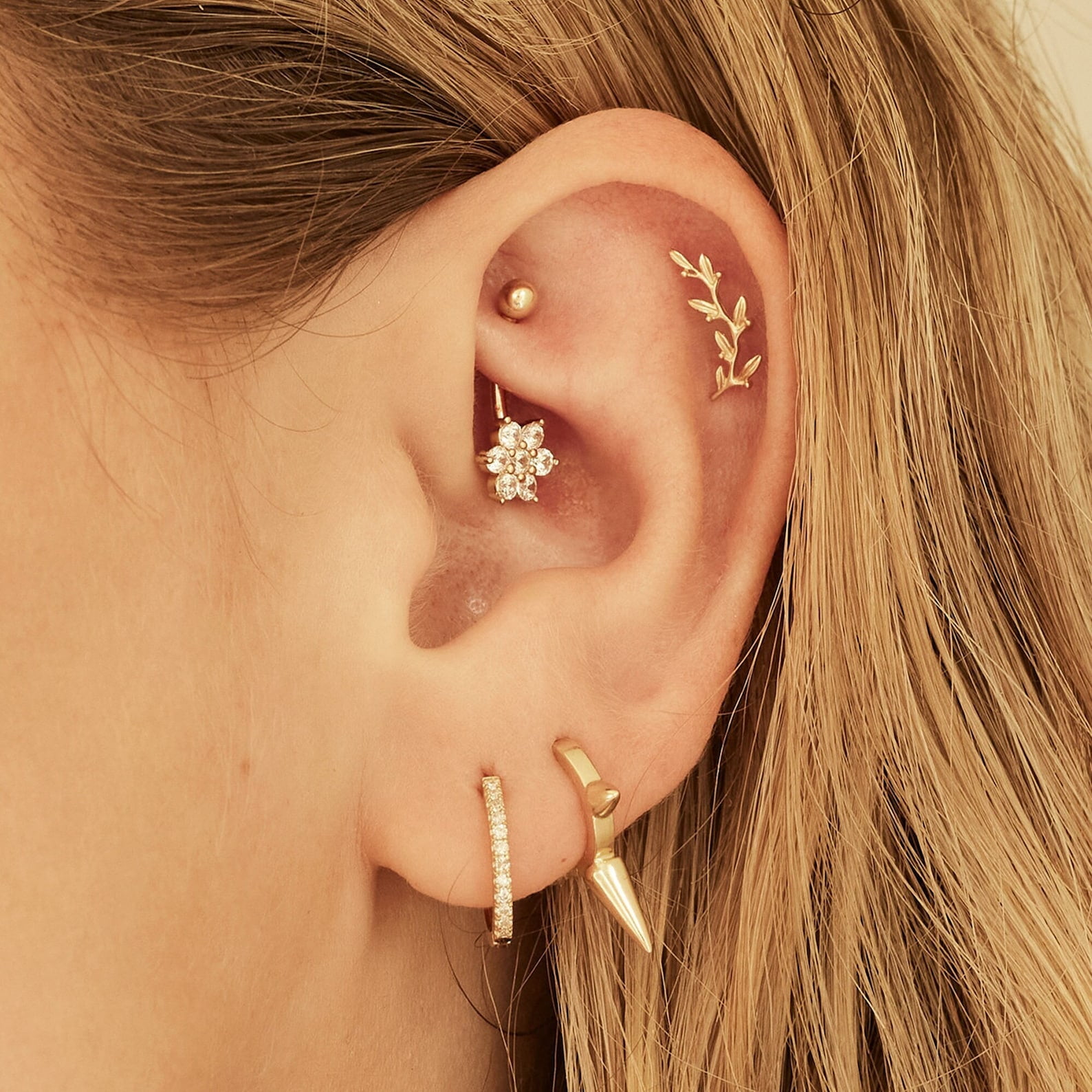 Solid 18ct Gold Seamless Hoop Earring - Cartilage Piercing ⋆ Phoenix  Alchemy Jewellery